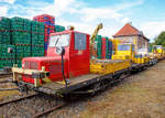   Klv 51 - Schwerer Rottenkraftwagen mit Kran    Der Klv 51 – Kraftrottenzugwagen  501 der Butzbach-Licher Eisenbahn (BLE), ex DB Klv 51-8806, am 02.10.2016 beim Tag der offenen Tür der BLE