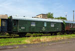 Zweiachsiger Dienst aa – Begleitwagen (60 80 9911 200-5 D-IGDA) von dem Verkehrsmuseum Dresden, ex DR Bi-29 Wohn-/Schlafwagen DR 60 50 99-49 300-5, ursprünglich 2.