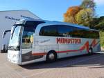 Mercedes Travego von Mundstock aus Deutschland im Stadthafen Sassnitz.