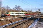 481 023-0  kautionsfrei.de  S-Bahn Berlin als S42 (S 42131) Ring ↺, bei der Einfahrt in Berlin Jungfernheide. 09.01.2016 