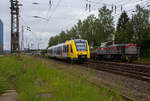 Der VT 611 (95 80 2648 011-0 D-HEB / 95 80 2648 511-9 D-HEB), ein Alstom Coradia LINT 41 der neuen Generation und leistungsstrkeren Antrieb (140 km/h) der HLB (Hessische Landesbahn GmbH) fhrt am 03