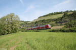 445 043 als RE 54 RE4609 Frankfurt/Main - Würzburg bei Himmelstadt.