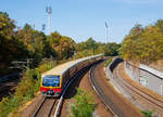   Ein Ganzzug der BR 481/482 der S-Bahn Berlin (als Linie 5) erreichen am 18.09.2018 bald die Station Berlin Messe Süd (Eichkamp).