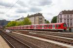   Zwei gekuppelte dreiteilige ET der Baureihe 474/874 der S-Bahn Hamburg erreichen gleich (am 16.06.2015) den Bahnhof Hamburg-Altona, hinten ist es der 474 120-3 / 874 120-9 / 474 620-2.