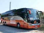 Setra 516 HD von ATeams aus Deutschland in Binz.