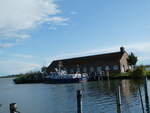 (254'507) - Motorschiff Rheiderland Karnin am Peenestrom am 31.