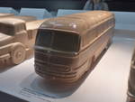 (186'407) - Mercedes-Benz O 321 H Reisebus von 1954 im Model am 12.