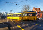   Der SSB-Zahnradtriebwagen 1003  Helene  mit Fahrradlore fährt am 27.12.2016 vom Zahnradbahnhof (in Degerloch), über die Kreuzung Jahnstraße/Karl-Pfaff-Straße, wieder hinab zum