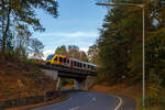 Ein Alstom Coradia LINT 41 der HLB (Hessische Landesbahn) fährt am 18 Oktober 2025, als RB 96  Hellertalbahn  (Dillenburg – Haiger – Herdorf – Betzdorf/Sieg), von Herdorf in Richtung Betzdorf/Sieg. Ein Alstom Coradia LINT 41 der HLB (Hessische Landesbahn) fährt am 18 Oktober 2025, als RB 96  Hellertalbahn  (Dillenburg – Haiger – Herdorf – Betzdorf/Sieg), von Herdorf in Richtung Betzdorf/Sieg.