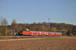 Am 30.03.2020 erreichte 114 008 mit ihrer RB22 (15257) auf der Fahrt von Limburg(Lahn) nach Frankfurt Hbf den Haltepunkt Lindenholzhausen.