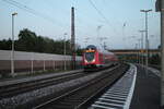 445 046 als RE 54 RE4632 Bamberg - Frankfurt/Main in Retzbach-Zellingen.