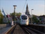 Aus aktuellem Anlass: ICE 411 073 'Halle' ist der erste reguläre Planzug als ICE nach Konstanz. Mai 2023.