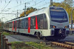 Abellio ET25 2304 verlässt Emmerich am 8 November 2019 nach Arnhem.