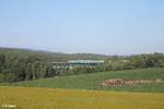 Ein unbekannter ER20 zieht am 23.06.17 als ALX84109 Hof - München bei Unterthölau übers Viadukt.