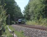 So lange sie noch Stehen sollte man die schnen Natursteinbogenbrcken mit nehmen :P ER20 001 mit dem ALEX nach Hof bei der Einfahrt in Reuth bei Erbendorf.