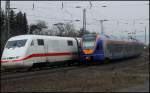 ICE nach Mnchen und Cantus nach Kassel am 30.03.13 in Gtzenhof