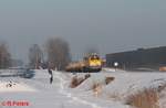 218 391-1 hat Marktredwitz verlassen mit einem Bauzug nach Neuenmarkt/Wirsberg und is hier kurz vor Waldershof.