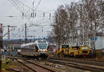 Der ET 23 2107 (94 80 0427 106-0 D-ABRN / 94 80 0827 106-6 D-ABRN / 94 80 0427 606-9 D-ABRN), ex ET 23007, ein 3-teiliger Stadler FLIRT der Abellio Rail NRW GmbH fährt am 29.12.2021, als RB 91