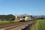 189 912  Cream  zieht mit einem Stahlzug am Kloster Reisach bei Niederaudorf vorbei in Richtung München. 13.17.18