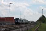 223 152 mit dem Containerzug Schweinfurt - Wiesau am Zielort.