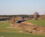 223 152 zieht kurz vor Reuth bei Erbendorf ein Kesselzug nach Weiden West zum Hauer. 27.04.21