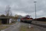 132 109 und 232 673-4 ruhen sich in Marktredwitz aus nach dem sie ein Kesselzug aus Hamburg brachten.