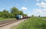 248 021 zieht bei Pölling ein Schotterzug in Richtung Nürnberg. 14.05.24