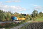 248 105 mit einem Bauzug aus München in Richtung Hof bei Lengenfeld kurz vor Marktredwitz.