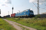 185 062-4 alias 482 032-0 zieht mit einem Containerzug durch Nürnberg Hohe Marter. 24.07.24