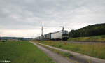 193 991-7 zieht bei Oberdachstetten ein Wechselpritschenzug DSV in Richtung Süden.