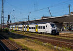 Der dreiteilige Siemens Mireo 463 304-6 / 863 304-4 / 463 804-5 (94 80 0463 304-6 D-TDR / 94 80 0863 304-2 D-TDR / 94 80 0463 804-5 D-TDR) der trans regio Deutsche Regionalbahn GmbH, als MRB RB 26 „MittelrheinBahn“ (Köln - Oberwesel), am 01 Juli 2025 beim Halt im Hauptbahnhof Koblenz.

Der Triebzug wurde 2020 von Siemens Mobility im Werk Krefeld (ehemals DUEWAG) unter der Fabriknummern KRE 100416 bis 418 gebaut.