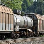 Kesselwagen VTG Zacs 786 5 352-8 bei Urspring am 20.09.2012.