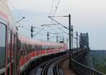 Der Beweis...Blick aus dem RE7 auf die Rendsburger Hochbrücke Fahrtrichtung Hamburg(zug wird geschoben). Rendsburg 09.05.2015