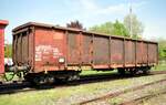 DB Hochbordwagen Eaos-x 057 31 RIV 80 D-DB 5400 257-7 in Wei�enhorn am 02.05.2011.