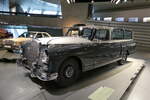 (283'017) - Mercedes Messwagen am 11.