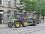 (219'443) - John Deere - BE 11'414 - beladen mit einem B�hrer am 2.