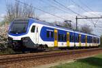Am 18 April 2021 treft NS 2233 in Wijchen ein. Weil die Niederlandische STaatsbahnen dringend ElektrotriebzÜge benötigten, wurde Stadler auserkohren für die Lieferung von 33 dreiteigige (Reihe 2200) und 25 vierteilige (Reihe 2500) Flir ...