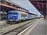 Die SNCF 22236 mit einer RRR Kompositon als TER Sélestat - Saverne beim Halt in Strasbourg.

12. März 2024