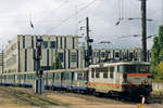 SNCF 16661 schiebt ein TER aus Metz-Ville am 20 Mai 2004.