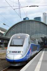 Ausfahrt eines TGV aus Frankfurt Hbf am 26.04.2015
