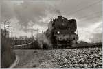 Die wunderschöne und ebenso schwere SNCF 241-A-65 erreicht mit ihrem Extrazug nach Konstanz den Bahnhof von Koblenz.