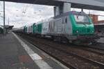 HexaFRET 75117 steht mit ein Getreidezug am 2 Juli 2026 in Douai.