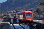 Der SNCF Z 850 055 im Einfahrbereich von Saint Germain-Les-Bains-le-Fayet, wo allerlei Details zu sehen sind, aber vom Triebzug kaum ein vernnftiges Bild gemacht werden kann.