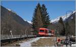 Der SNCF Z 850 052 erreicht als TER von Vallorcine nach St-Gervais Les Bains Le Fayette nun Chamonix.