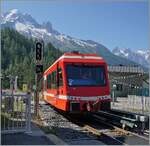 Der SNCF ZRx 1853 (94 87 0001 853-8 F-SNCF) als TER von Vallorcine nach St-Gervais Les Bains Le Fayette verlässt den Bahnhof Montroc Le Planet.

20. Juli 2021