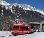 Der SNCF X  (94 87 0001 853-4) verlässt Chamonix Richtnug Vallorcine.
10. Feb. 2015