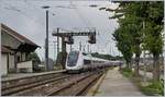 Der TGV Lyria 4411 Lausanne - Paris verlsst Frasne in Richtung Dijon.