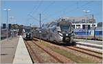 Der SNCF  Z 55557 (Region 2N (PHD) wartet in Saint-Malo als TER 854374 BreizhGo auf die Abfahrt nach Rennes.