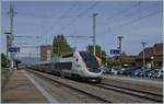 Der TGV 4419 fährt als Leeermaterialzug von Biel Rangierbahnhof nach Bern und konnte hier bei der Durchfahrt in Schüpfen fotografiert werden.