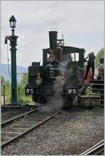 Die LEB G 3/3 N° 5 (Baujahr 1890) der Blonay Chamby Bahn wird der Lokwartung in Chaulin für ihre Fahrt nach Blonay vorbereitet. 

4. Aug. 2024